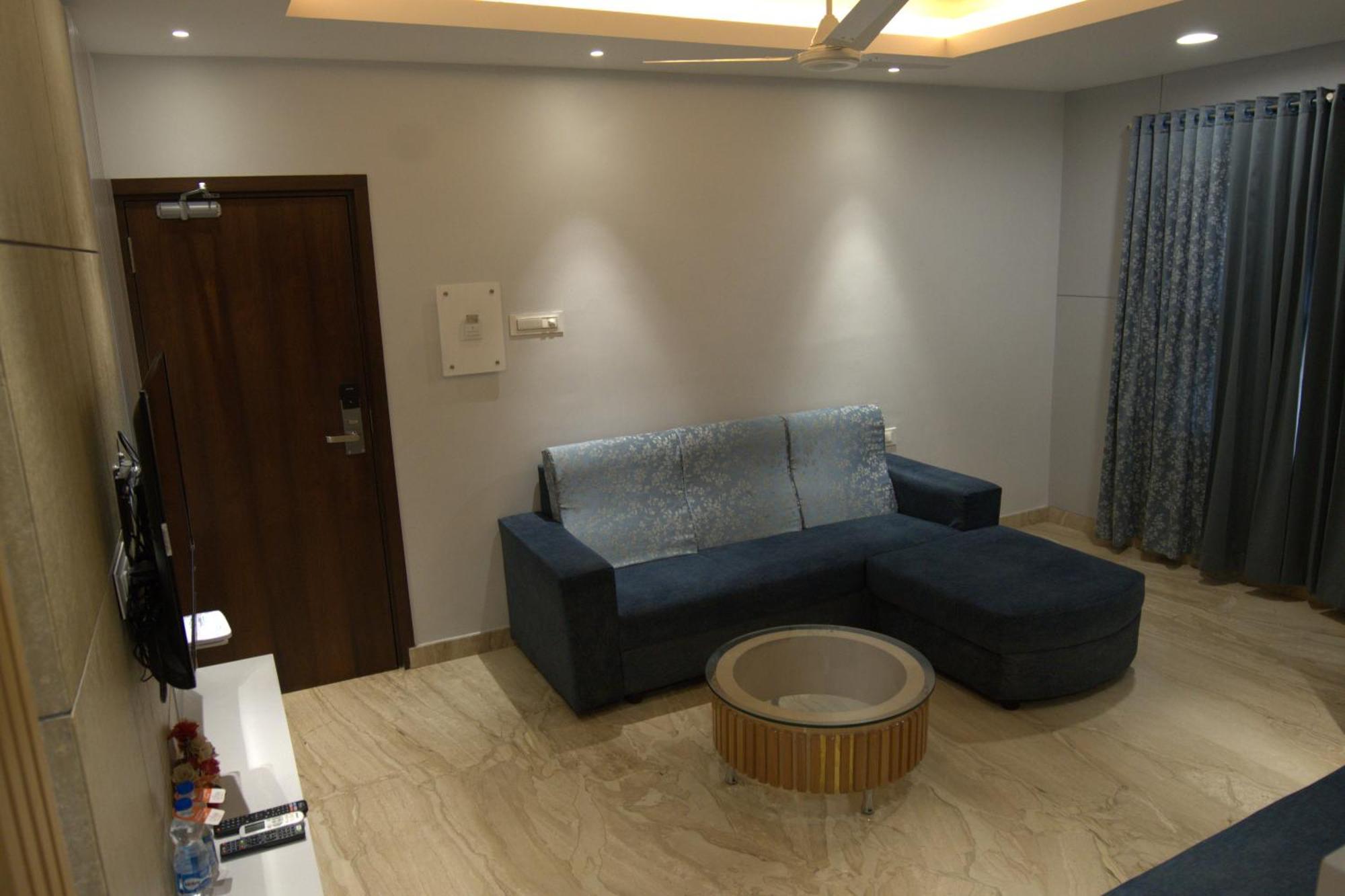Chola Serviced Apartment Tiruchirappalli Екстер'єр фото