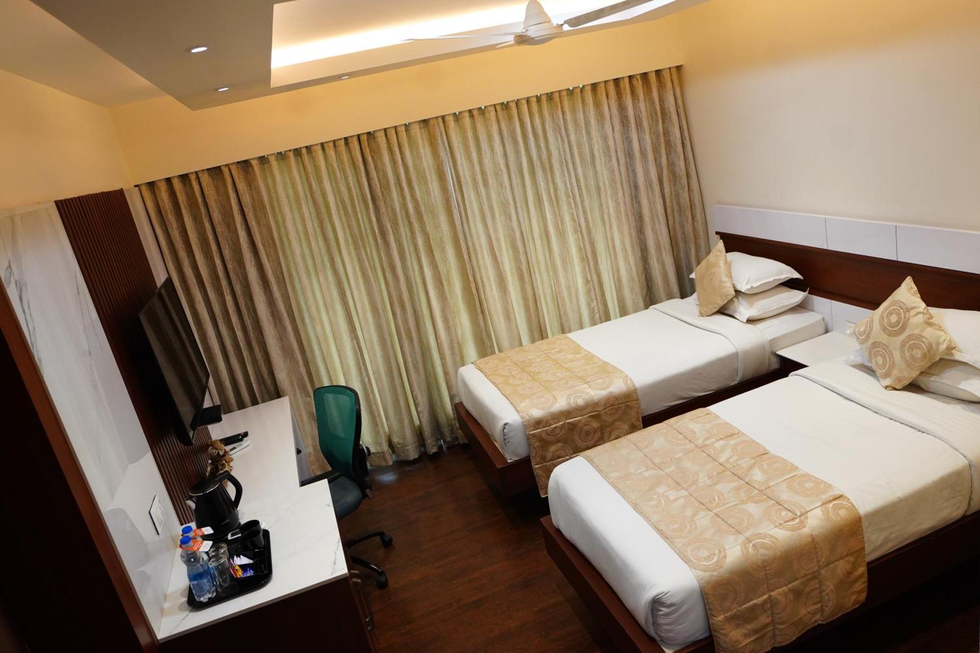 Chola Serviced Apartment Tiruchirappalli Екстер'єр фото