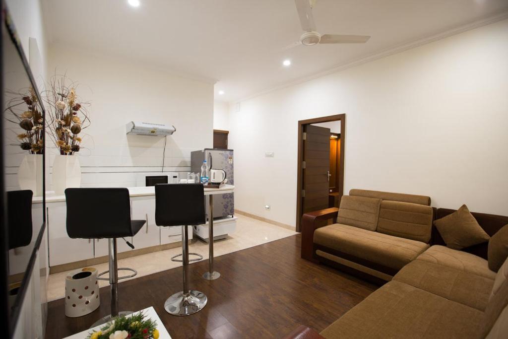 Chola Serviced Apartment Tiruchirappalli Екстер'єр фото