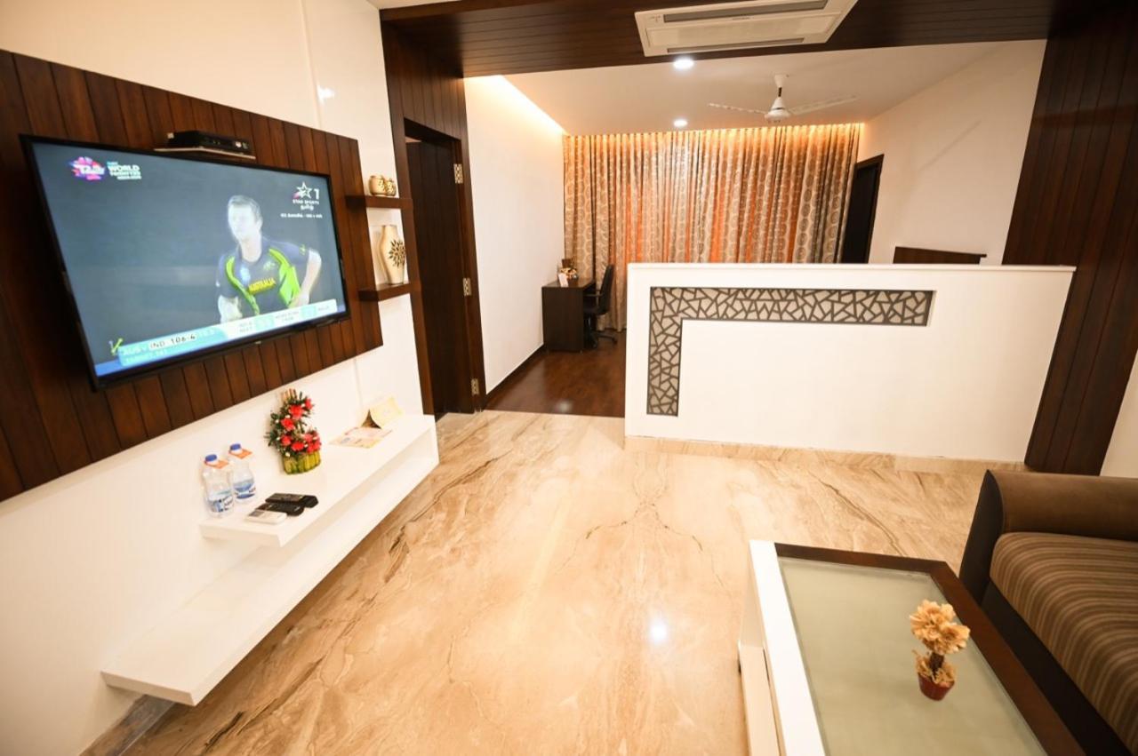 Chola Serviced Apartment Tiruchirappalli Екстер'єр фото